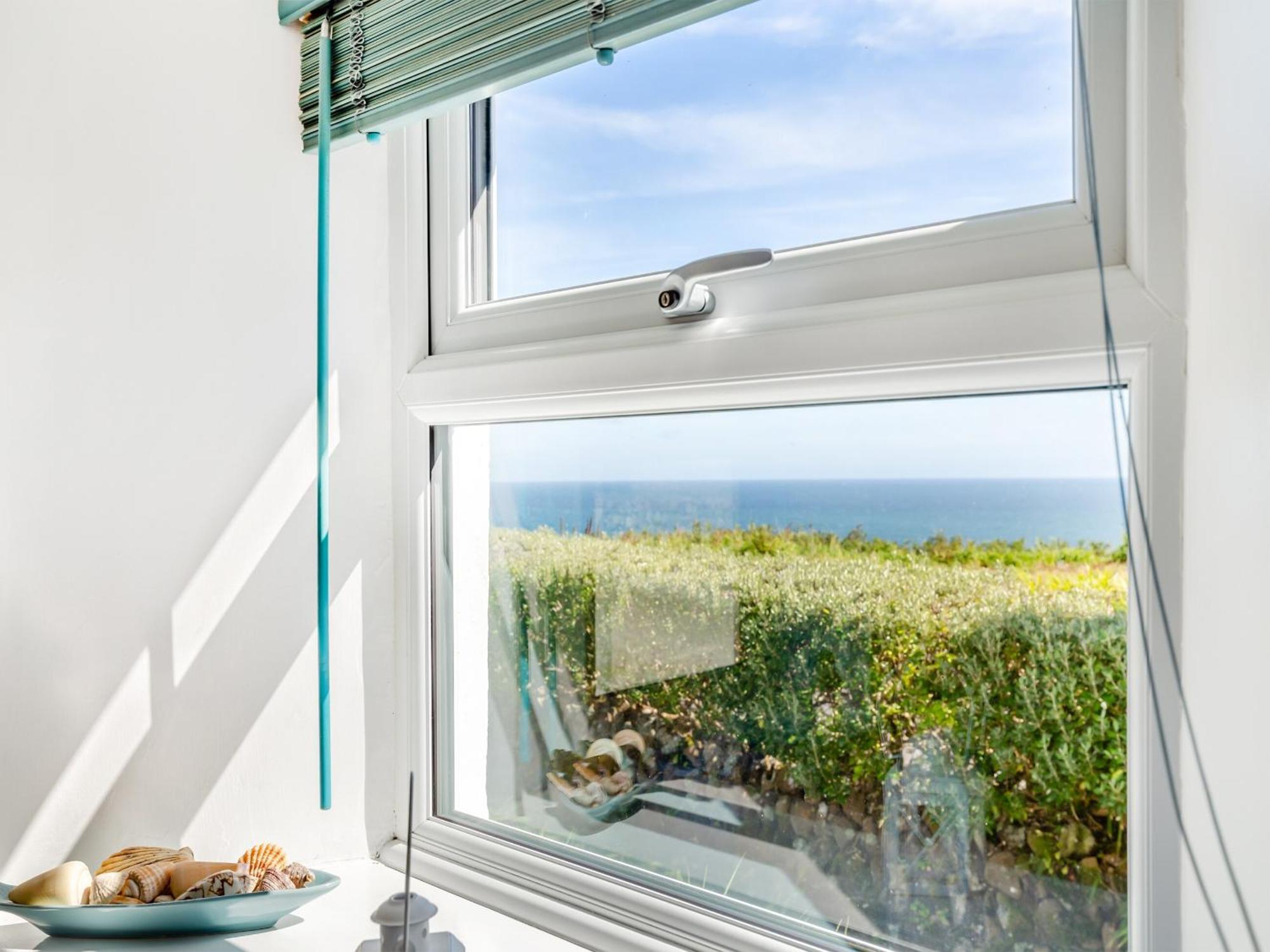 Tregarrek Villa Coverack Exterior photo