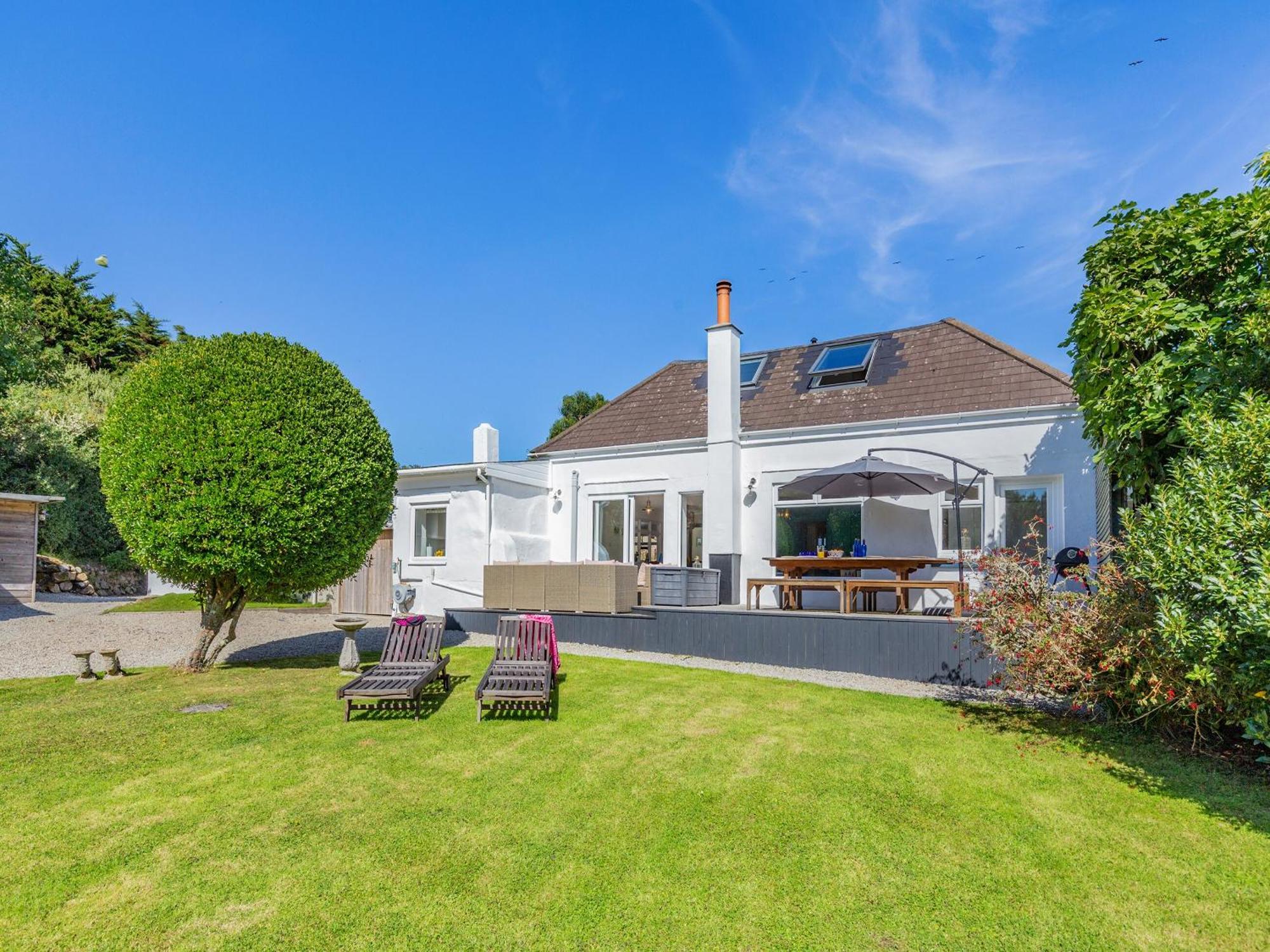 Tregarrek Villa Coverack Exterior photo